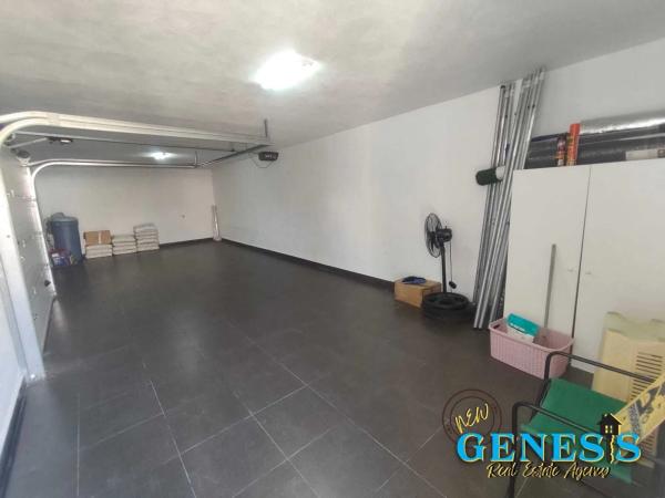 Chalet pareado en calle Cabo de la Nao, 38