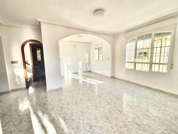 Casa independiente en calle Cabo Finisterre