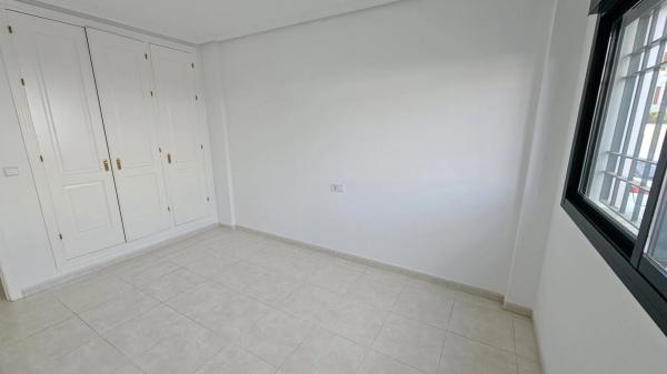 Piso en Barrio Lomas de Campoamor-Las Ramblas