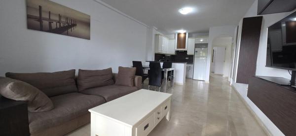 Piso en calle Anfora, 858