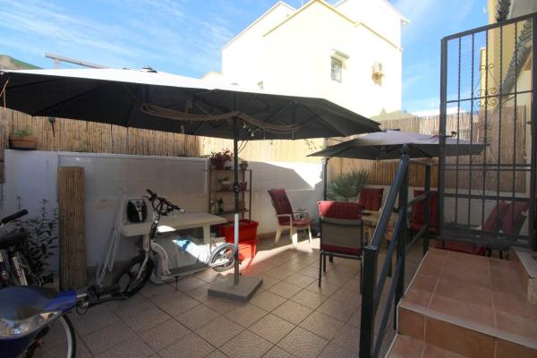 Chalet en Barrio Los Almendros-La Florida