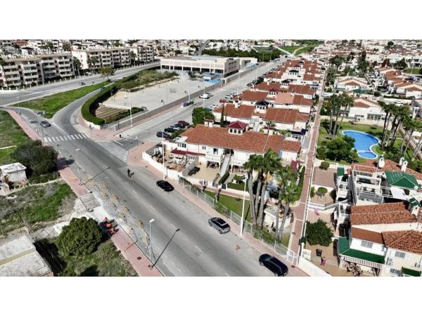 Ático en calle los Geraneos