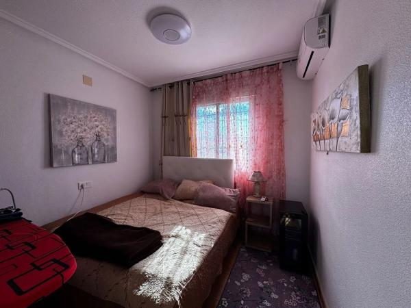 Chalet pareado en Las Palmeras Manzana