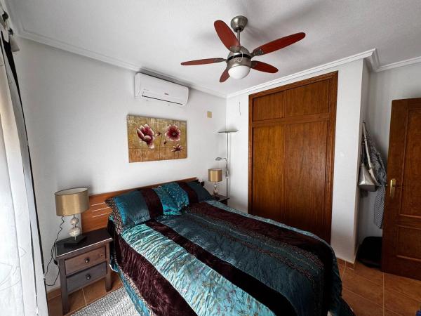 Chalet pareado en Las Palmeras Manzana