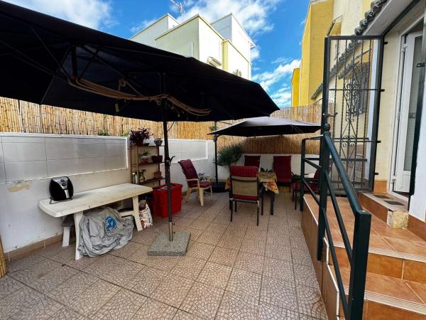 Chalet pareado en Las Palmeras Manzana