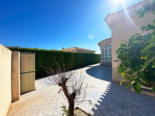 Casa independiente en calle Diego Velazquez s/n