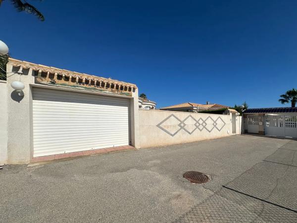 Casa independiente en calle Diego Velazquez s/n