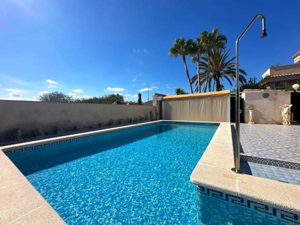 Casa independiente en calle Diego Velazquez s/n