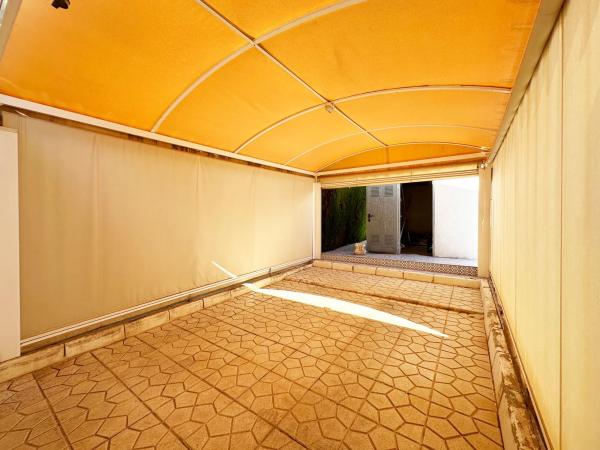 Casa independiente en calle Diego Velazquez s/n