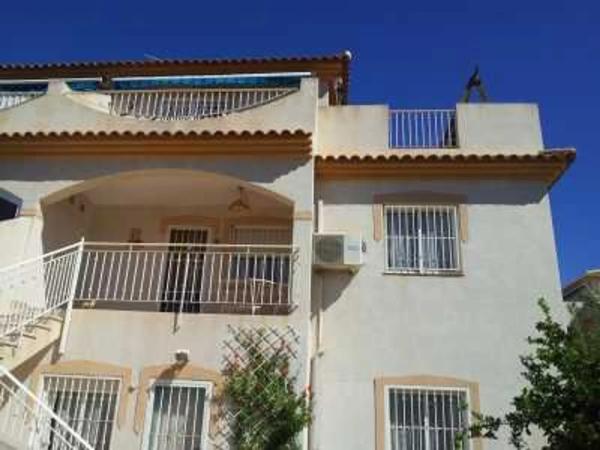 Chalet pareado en calle Niágara, 50