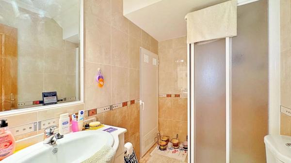 Chalet adosado en calle Comino, 3 a