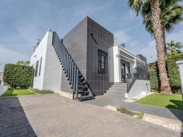 Chalet en Barrio Villamartín-Las Filipinas