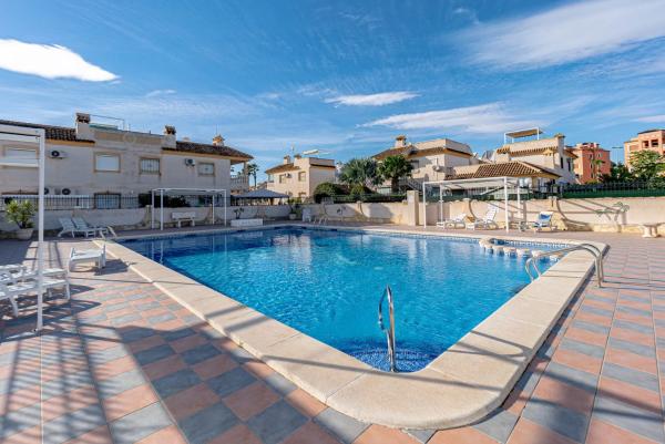 Ático en Barrio Villamartín-Las Filipinas