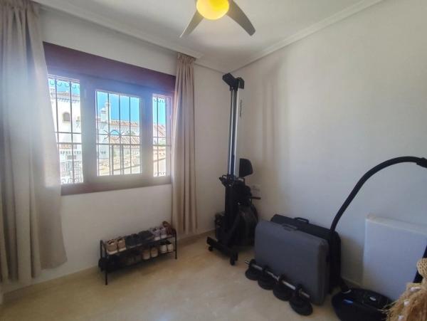 Chalet en calle la Boheme, 26