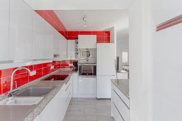 Chalet pareado en calle Pablo Casals, 215