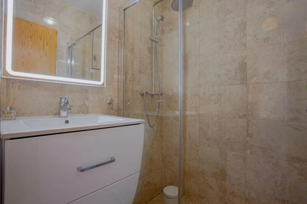 Chalet pareado en calle Pablo Casals, 215