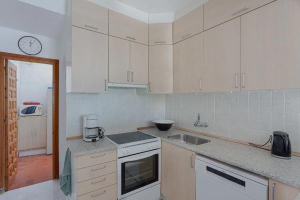 Chalet pareado en calle Velázquez V. Costa