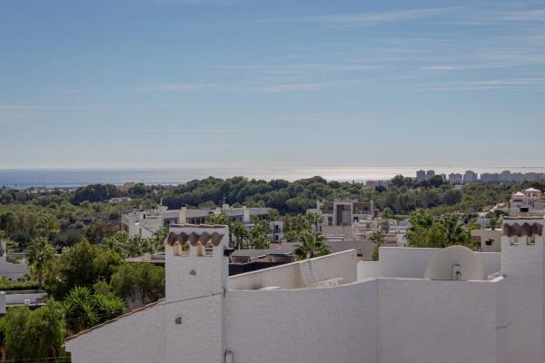 Chalet pareado en calle Velázquez V. Costa