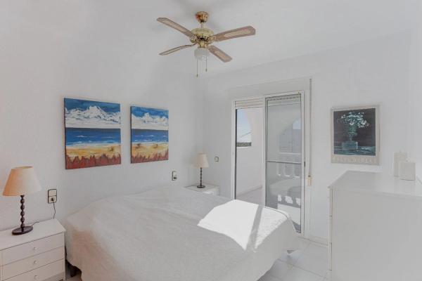 Chalet pareado en calle Velázquez V. Costa