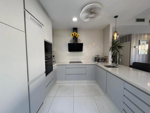 Casa independiente en calle Nalón