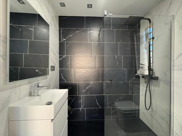 Casa independiente en calle Nalón