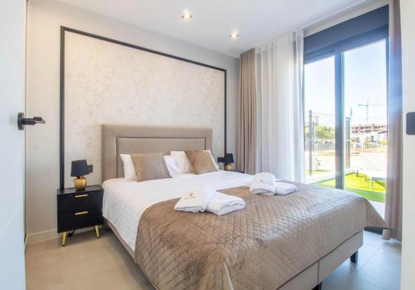 Piso en calle Torre de Pisa s/n