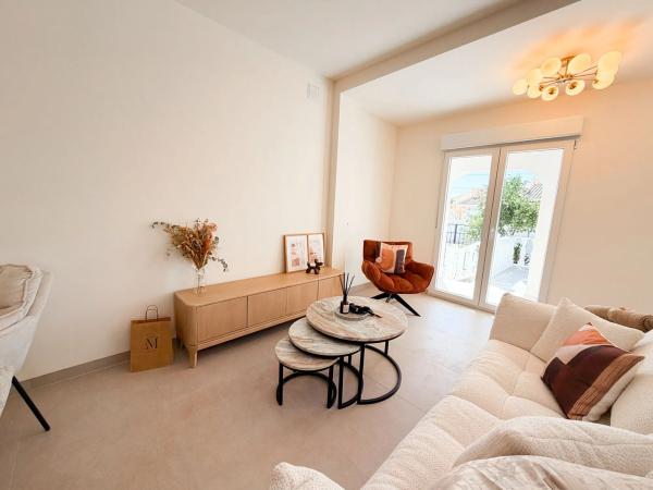 Casa independiente en calle Clementina, 21