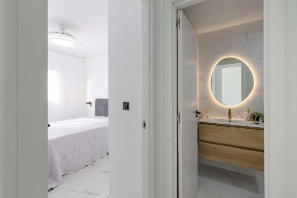 Piso en calle Pino Piñonero, 2