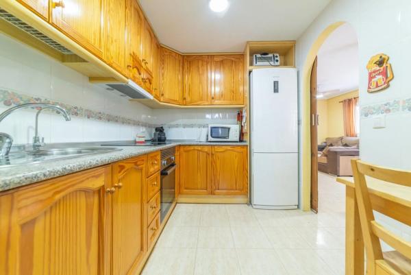 Chalet pareado en Vía