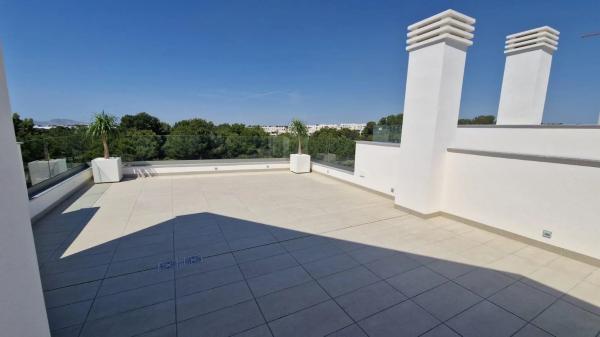 Casa independiente en calle Diego Borrego