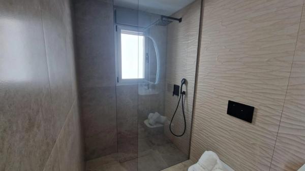 Casa independiente en calle Diego Borrego