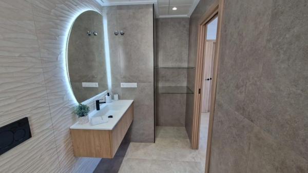 Casa independiente en calle Diego Borrego