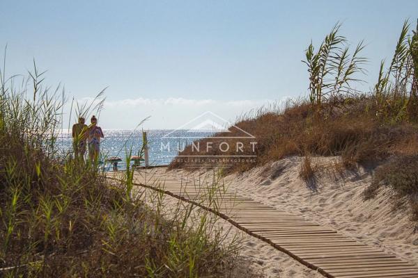 Chalet en Zona Pueblo