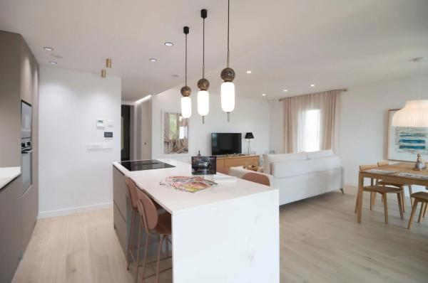 Chalet adosado en calle Comunidad Castellano-Mancheg