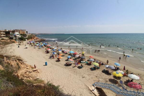 Chalet en Mil Palmeras