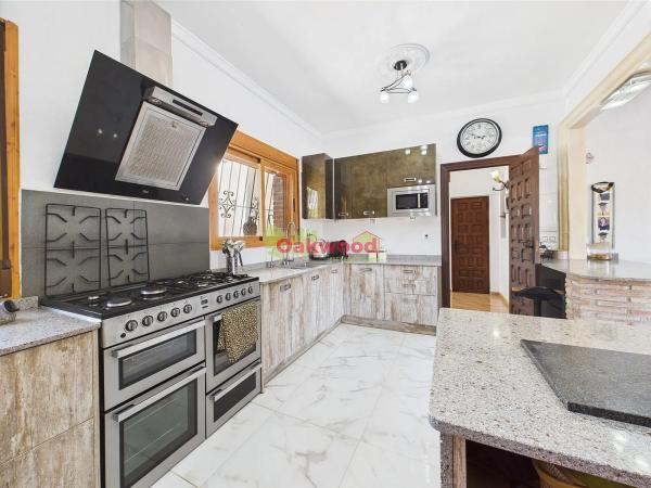 Chalet en avenida Pino del p C