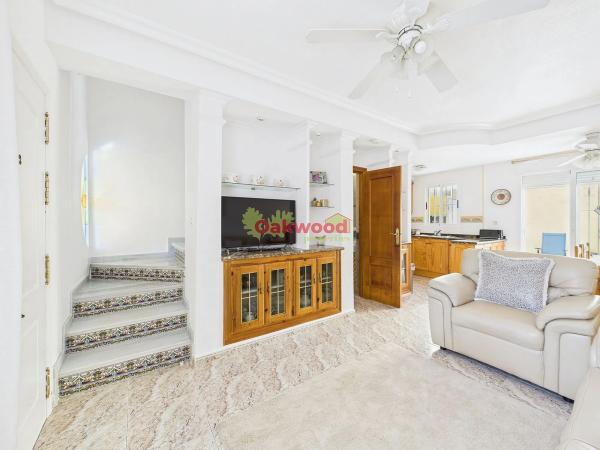 Chalet adosado en calle Albahaca