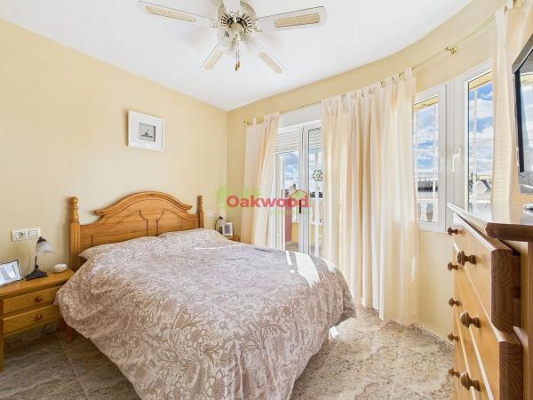 Chalet adosado en calle Albahaca