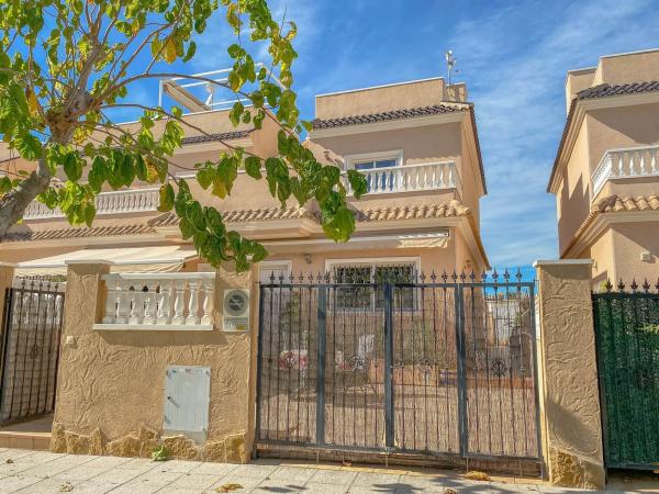 Chalet adosado en calle Ancla