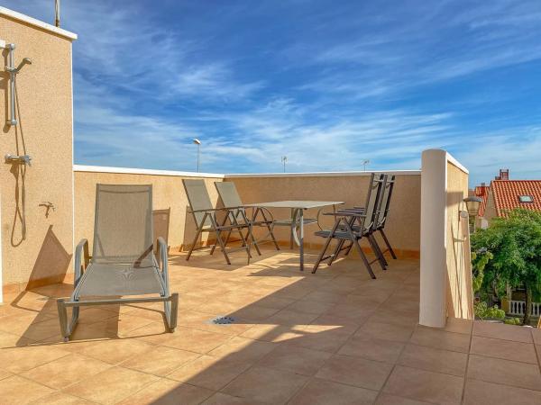 Chalet adosado en calle Ancla