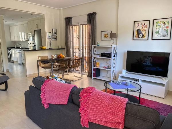 Chalet adosado en calle Ancla