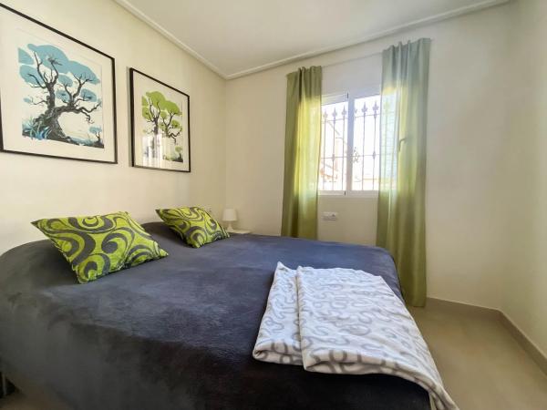 Chalet adosado en calle Ancla