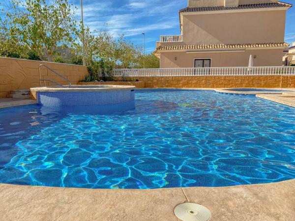 Chalet adosado en calle Ancla