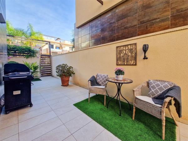 Casa independiente en calle Corbeta