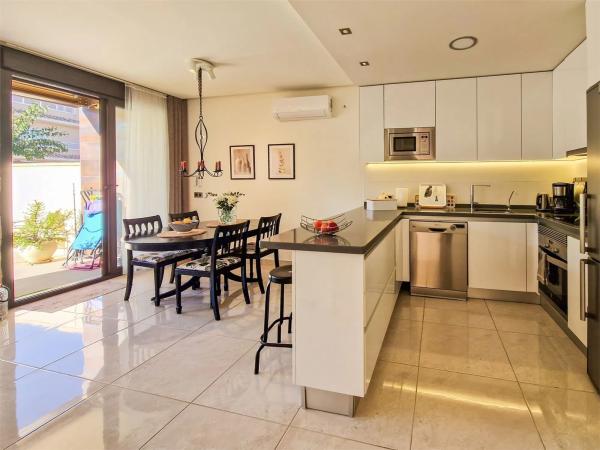 Casa independiente en calle Corbeta