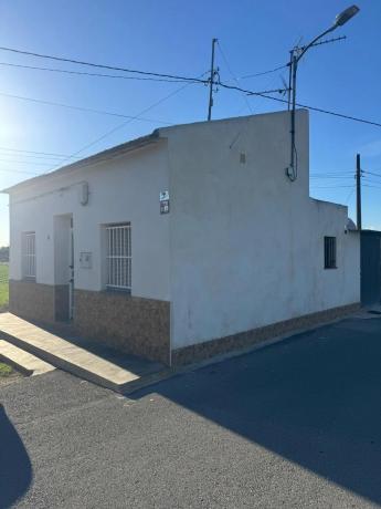 Casa independiente en calle Olivares