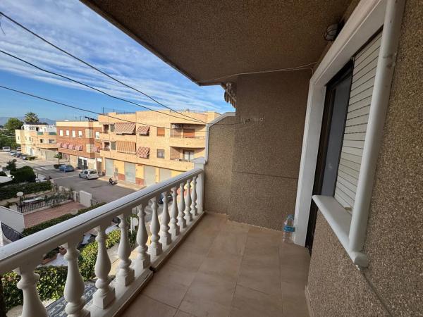 Piso en calle Azorín s/n