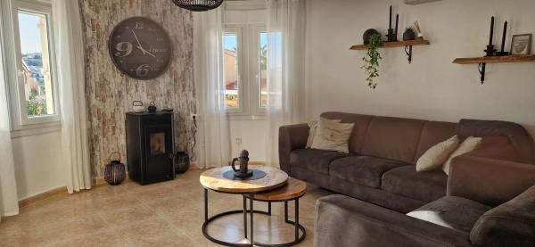 Casa independiente en calle Sierra de Segura, 8