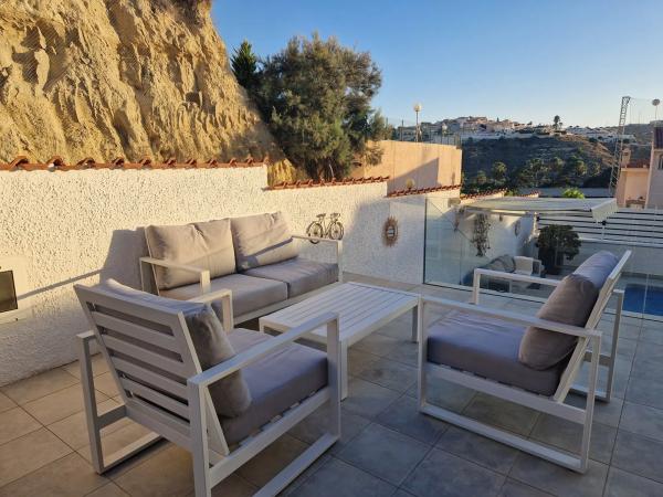 Casa independiente en calle Sierra de Segura, 8