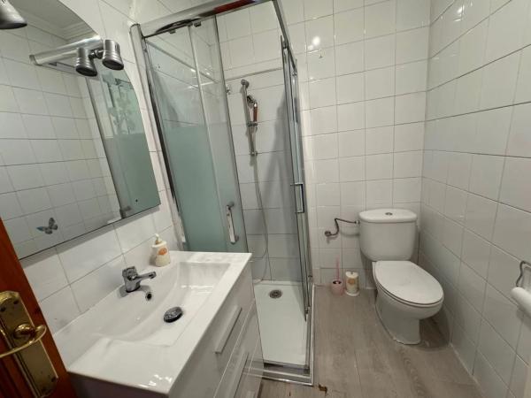 Chalet pareado en plaza de Las Costas, 48